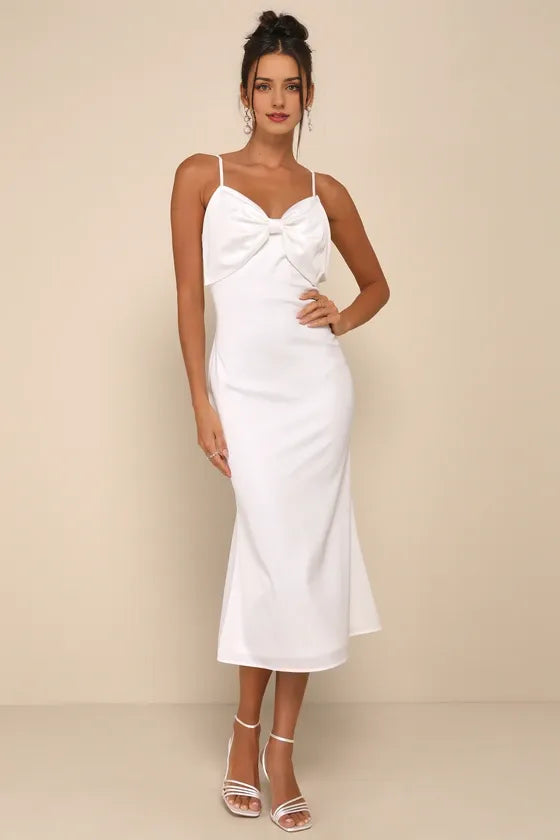 Extravagantly Sleek White Satin Sleeveless Bow Evening Dresses