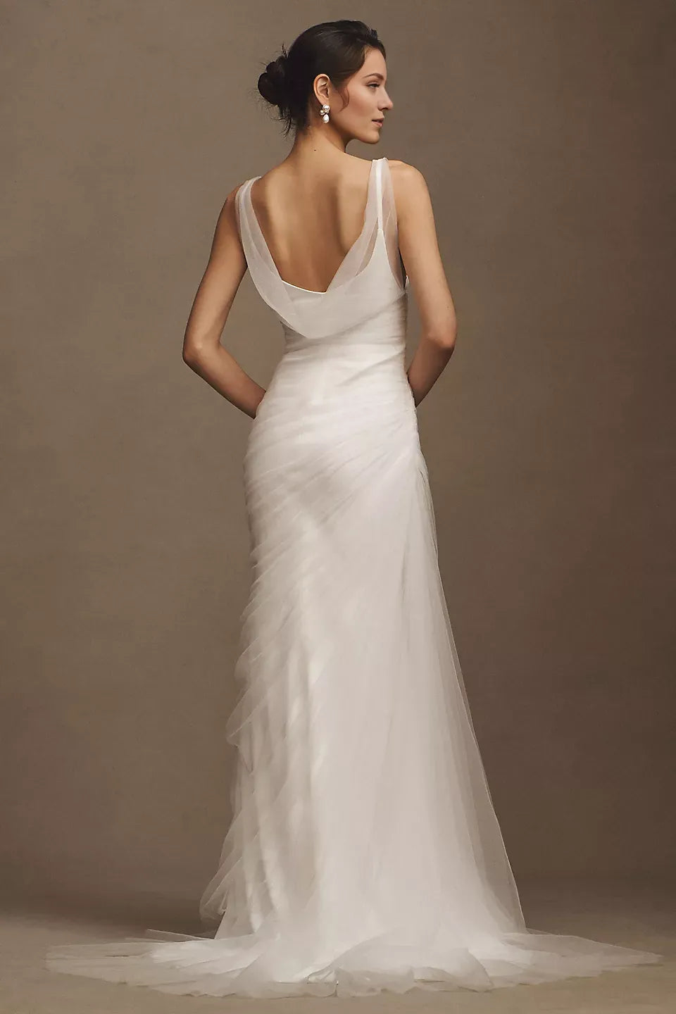 Fashion Sheath Cowl Neck Sleeveless Asymmetric Ruched Tulle Open-Back Floor-Length Wedding Dresses