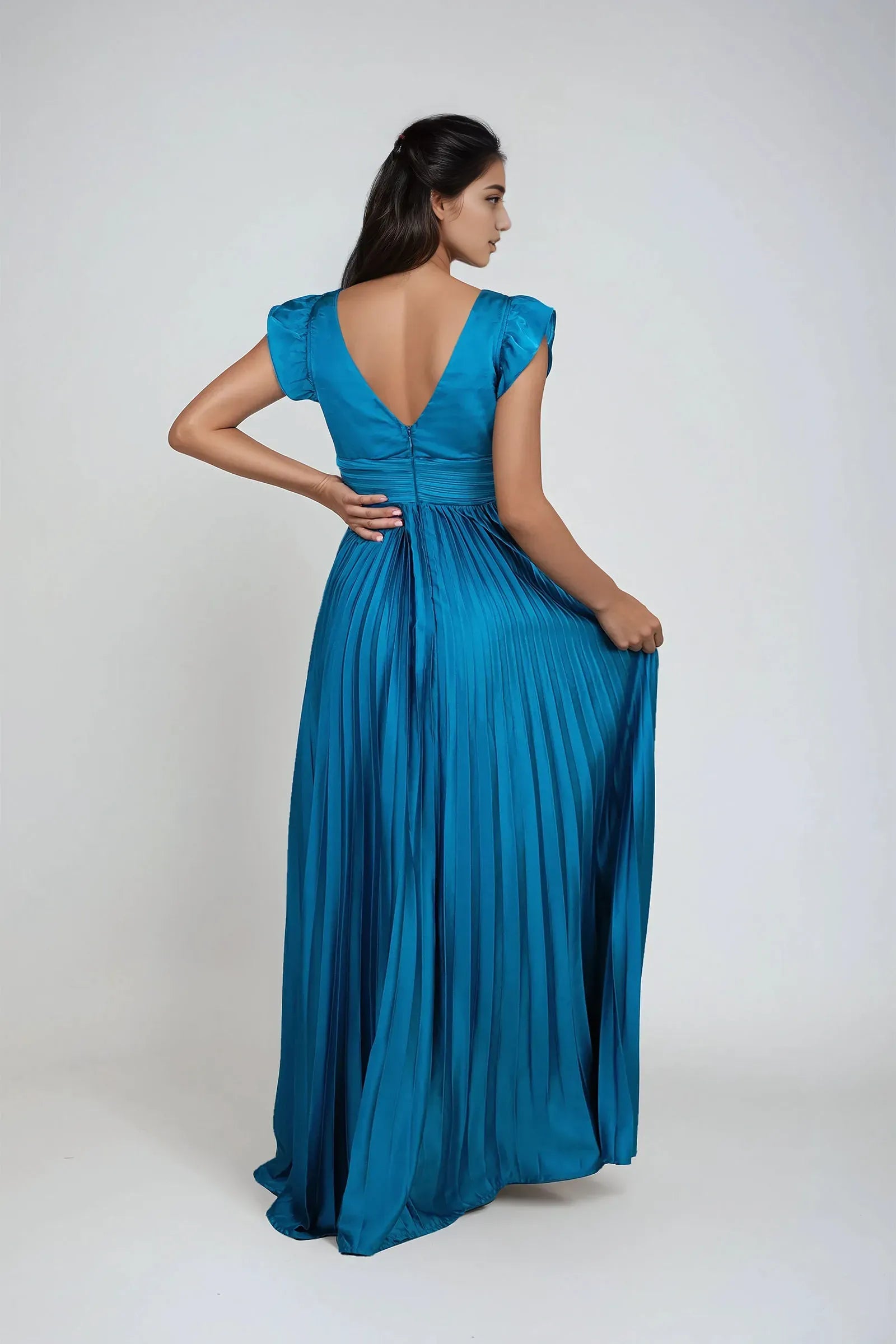 Fashionable A-Line Plunging V-Neck Ruffled Sleeve Back Zip High Side Slit Floor-Length Prom Dresses