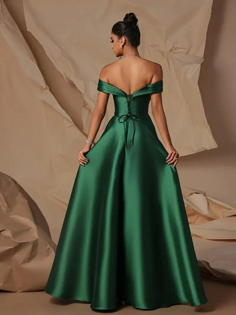 Fashionable Emerald Green A-Line Off-Shoulder Sleeveless Satin Lace-Up Back Slit Floor-Length Prom Dress