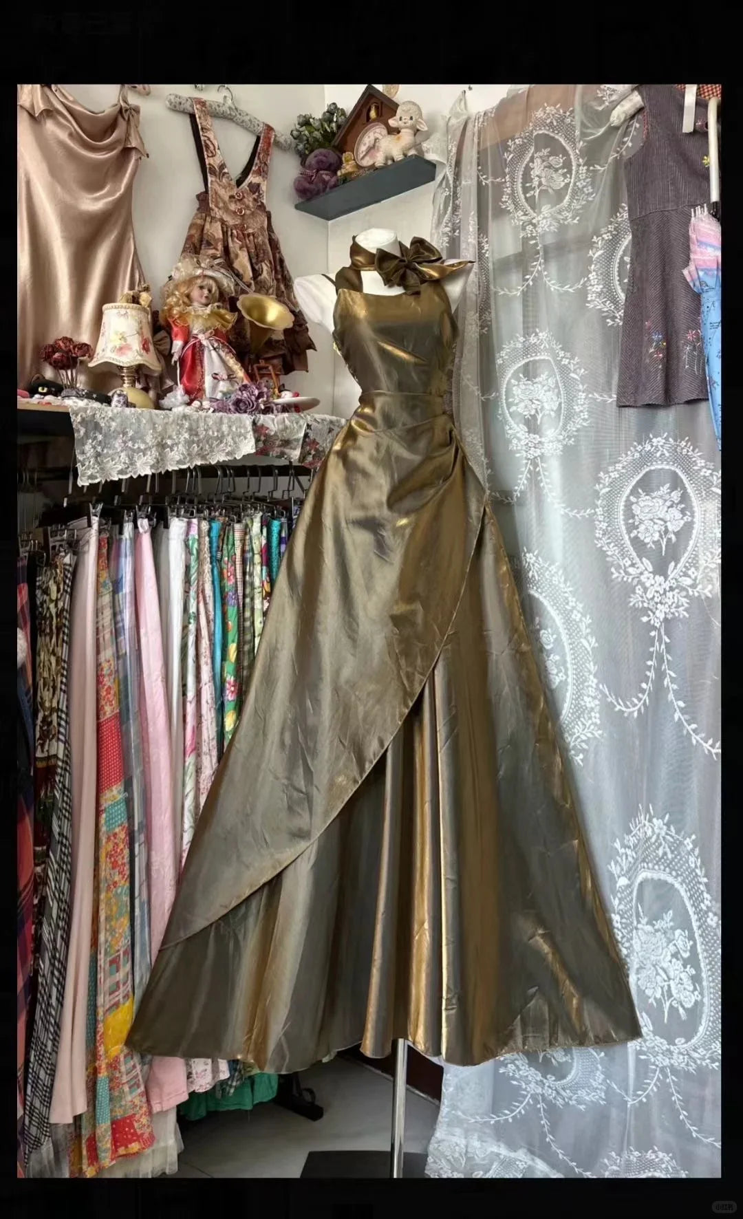 Glamorous A-Line Halter Neck Sleeveless Ruched Gold Maxi Prom Dress