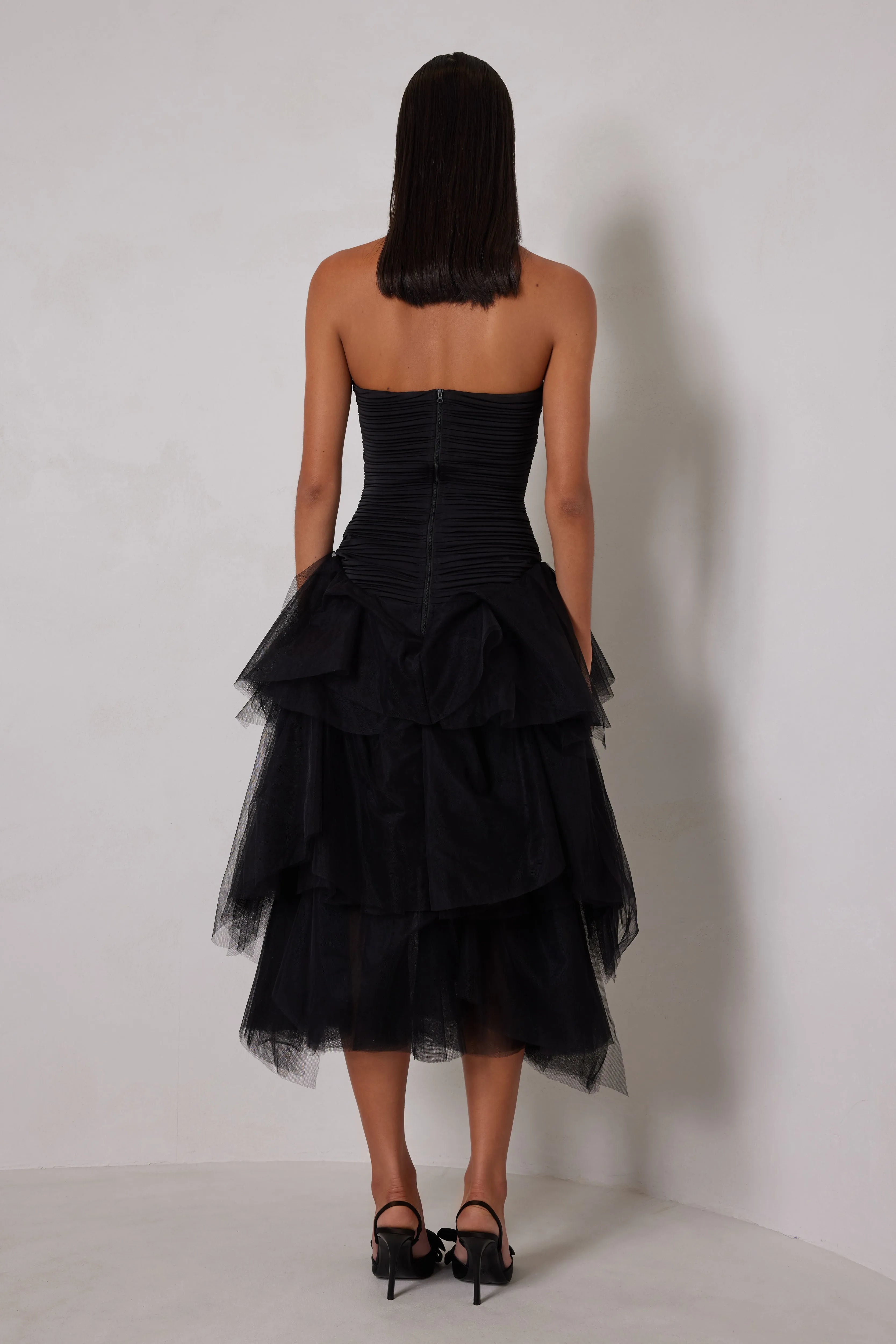 Glamorous Black Sheath Strapless Ruched Sleeveless Back Tulle Back Zip High-Low Prom Dresses