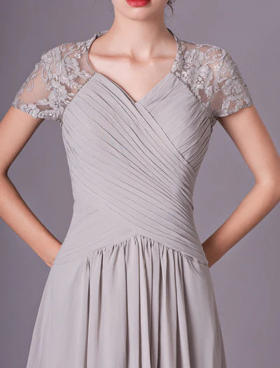 Glamorous Evening Dresses Silver Lace Short Sleeve Formal Gowns Chiffon Pleated Floor Length Mother Of Bride Dress