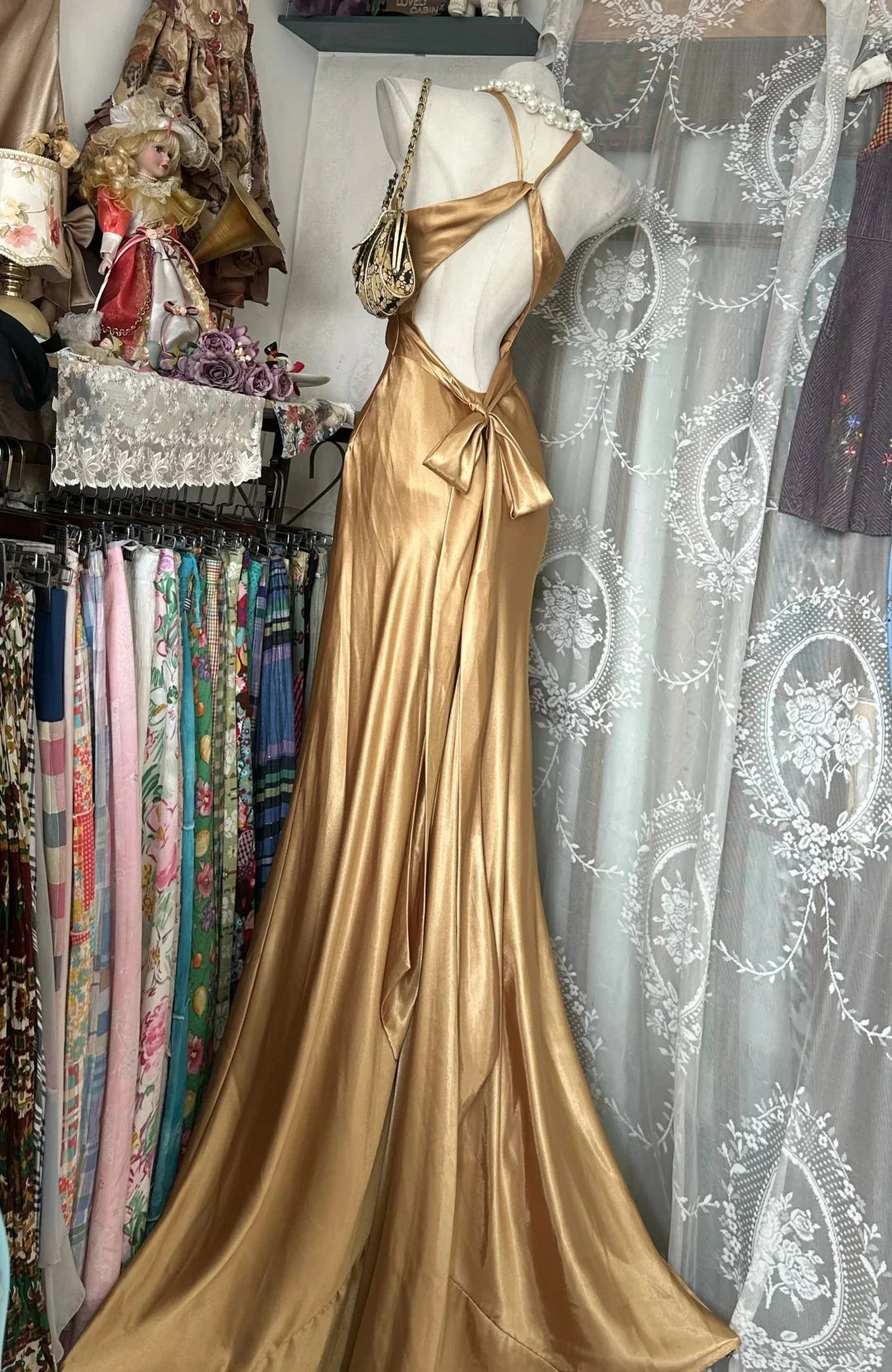 Glamorous Mermaid Halter Satin Gold Maxi Prom Dress