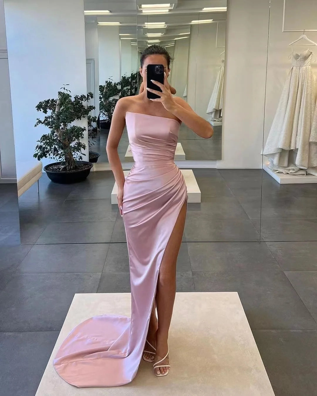 Glamorous Mermaid One-Shoulder Satin Maxi Prom Dress