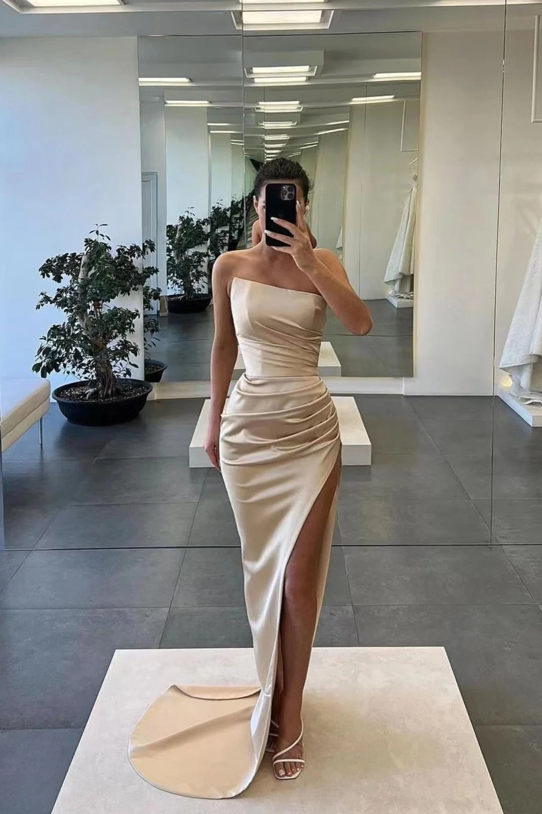 Glamorous Mermaid One-Shoulder Satin Maxi Prom Dress