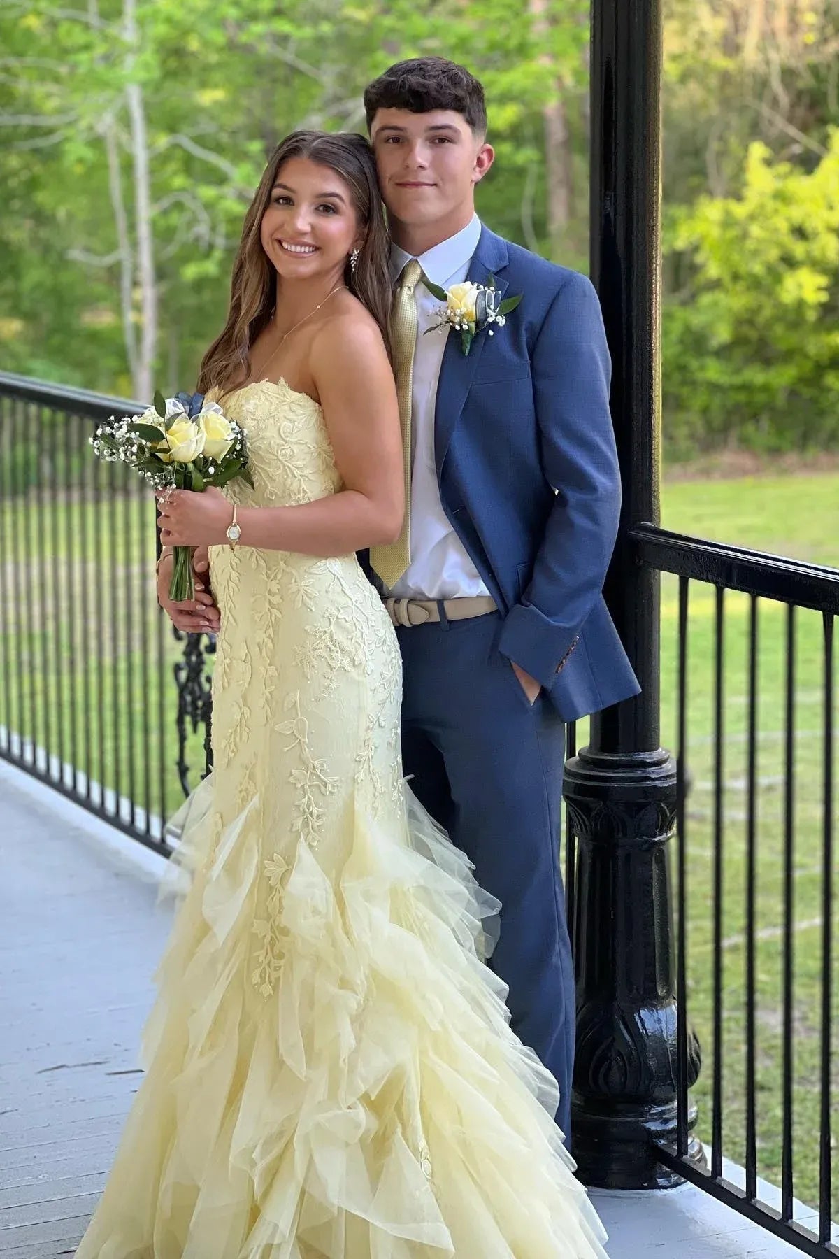 Glamorous Mermaid Strapless Lace Appliques Ruffles Yellow Long Prom Dress