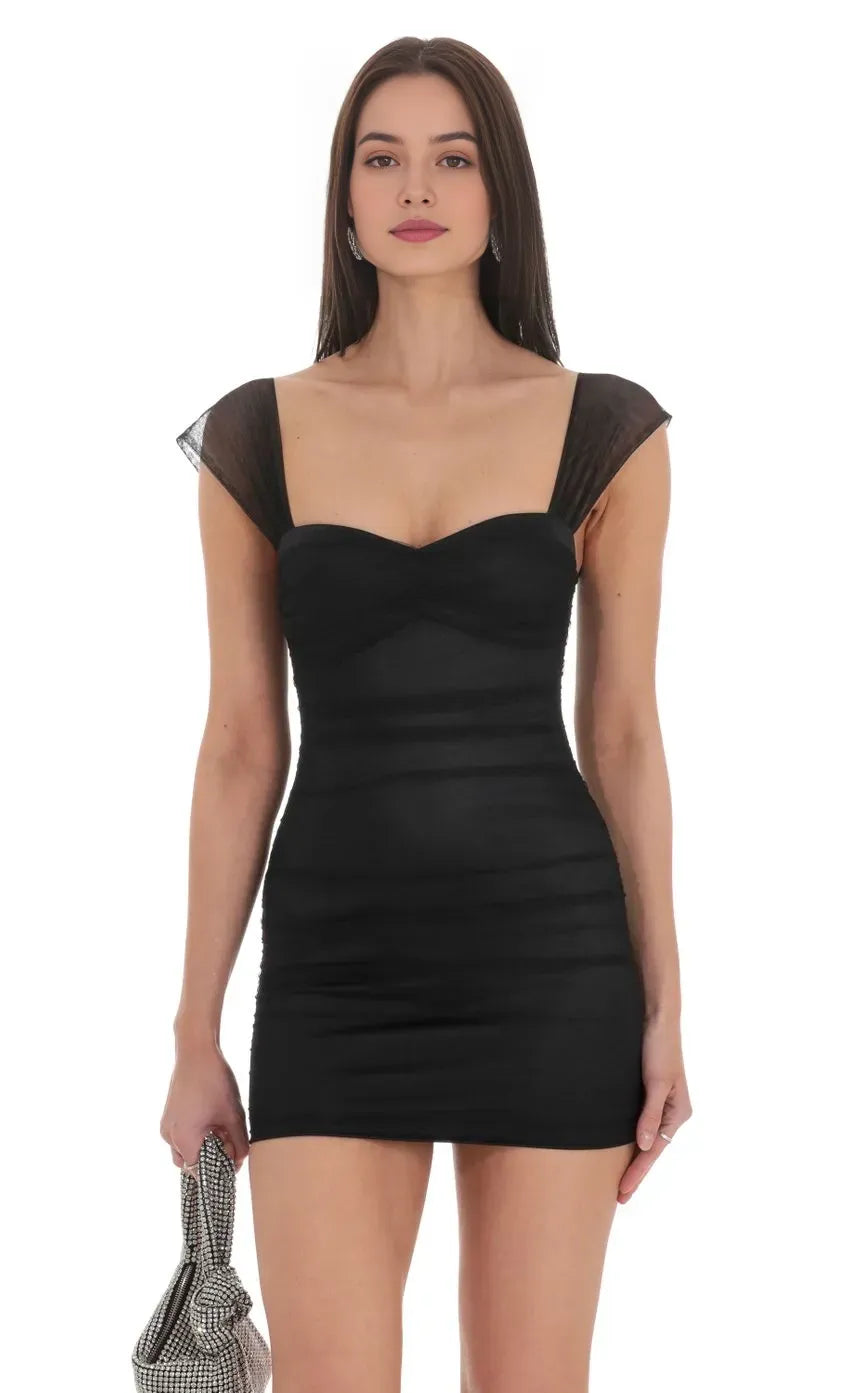 Glamorous Mesh  Overlay Homecoming Dress Square Neck Sheer Sleeves Bodycon Fit Elevate Style at High School Celebrations