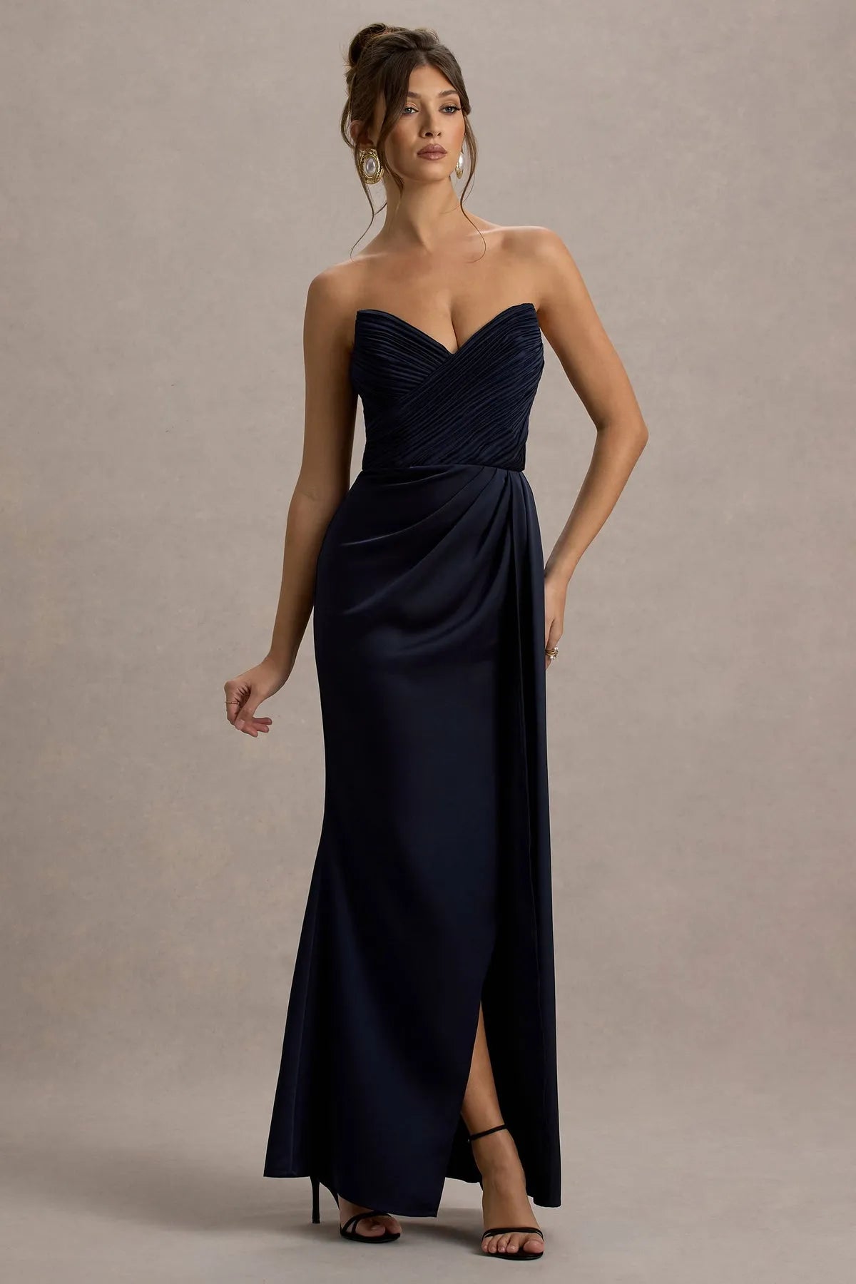 Glamorous Navy Blue Strapless Prom Dress with Ruched Sweetheart Neckline and Asymmetric Draped Slit for Formal Galas