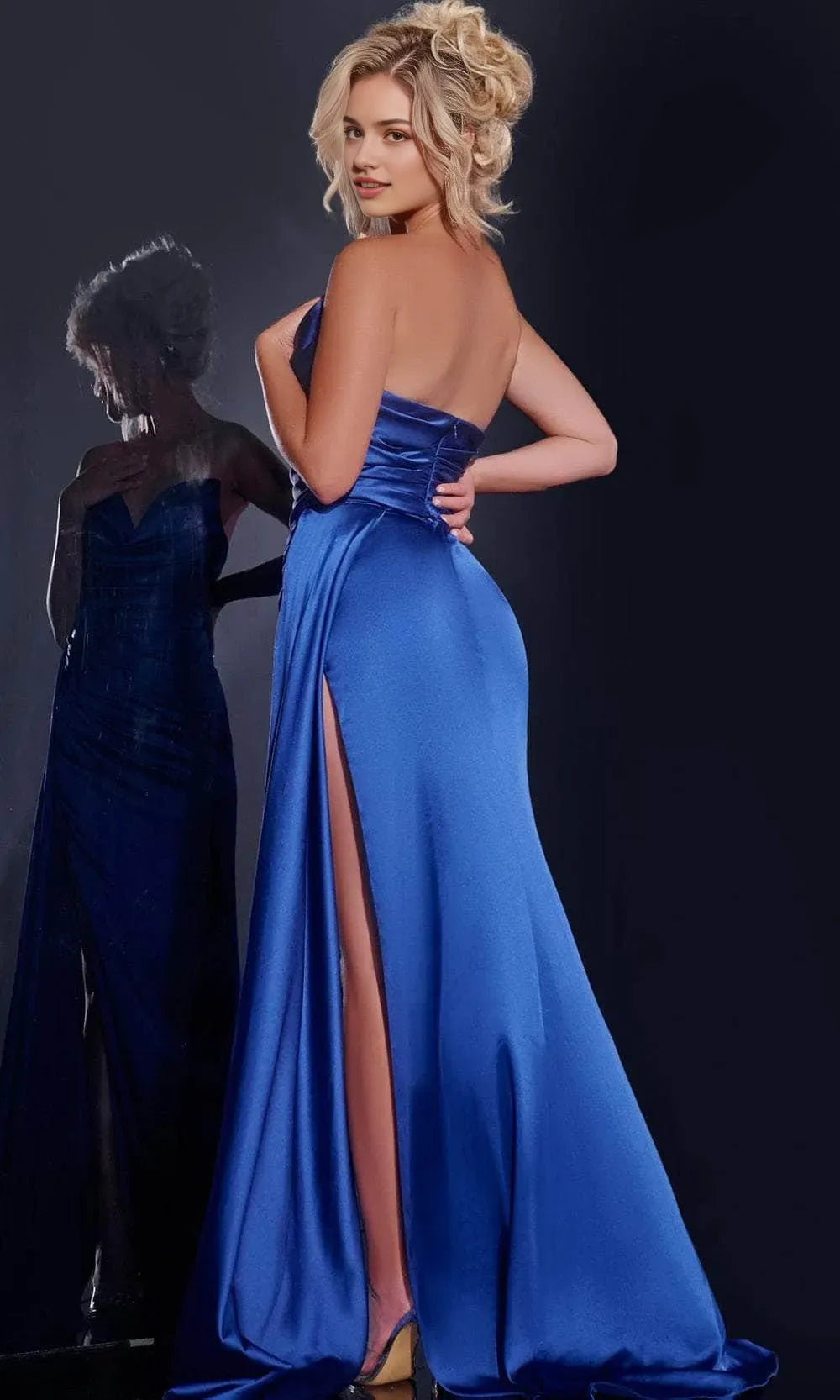 Glamorous Royal Blue Satin Strapless Prom Dress with High Side Slit for Formal Galas