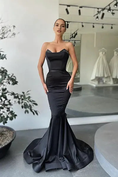 Gorgeous Black Mermaid Beadings Long Evening Gowns