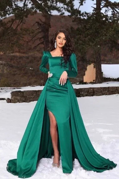 Gorgeous Green Square Long-Sleeve A-Line Satin Evening Dresses With Ruffles ?