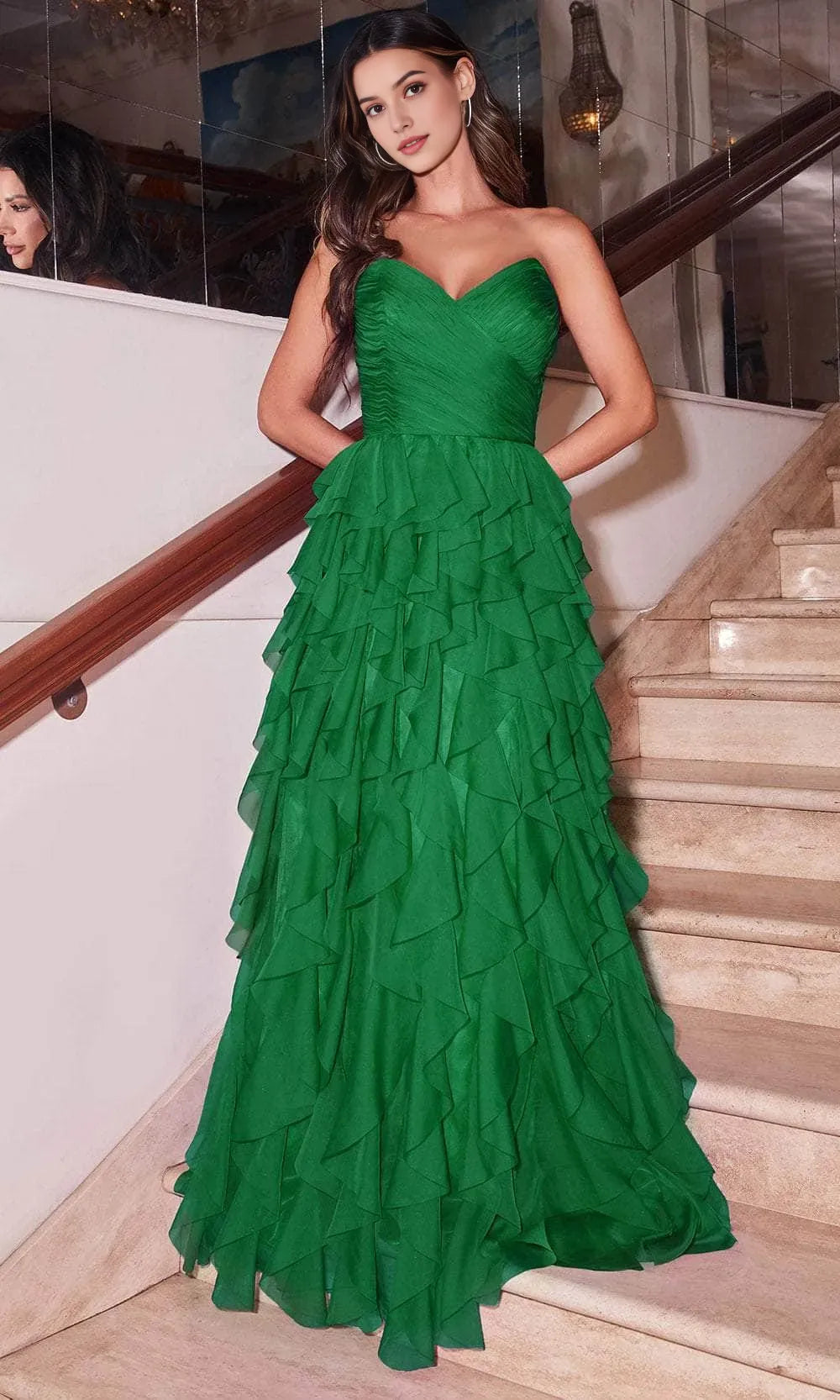 Gorgeous Red Organza Strapless Evening Dresses with Tiered Ruffles Sweetheart Neckline and Flowy Silhouette Ideal for Glamorous Galas Weddings and Special Occasions ?