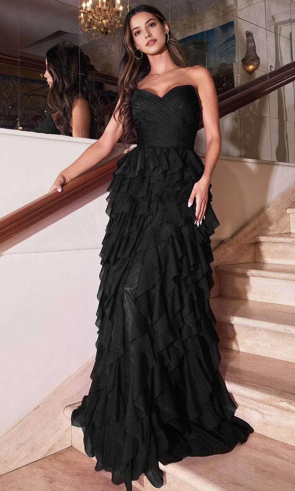 Gorgeous Red Organza Strapless Evening Dresses with Tiered Ruffles Sweetheart Neckline and Flowy Silhouette Ideal for Glamorous Galas Weddings and Special Occasions ?