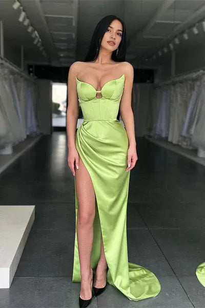 Green Sweetheart Mermaid Evening Dress Sleeveless With Slit