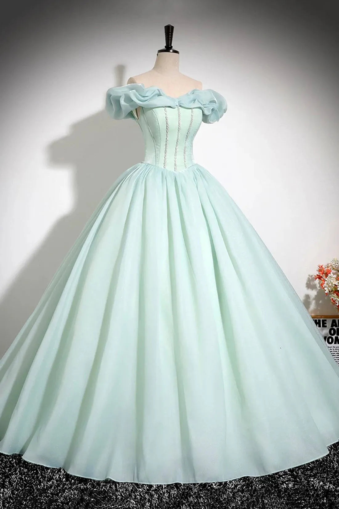 Green Tulle Long A-Line Prom Dress Lovely Off the Shoulder Evening Party Dress