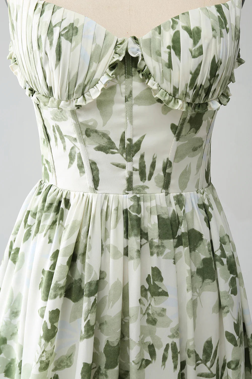 DingJiDress Green A-Line Spaghetti Straps Printed Pleated Long Prom Dress With Slit