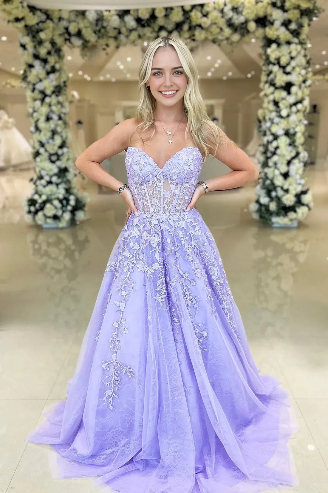 Lavender Appliques Lace-Up Tulle Party Dress Beautiful A-line Prom Dress
