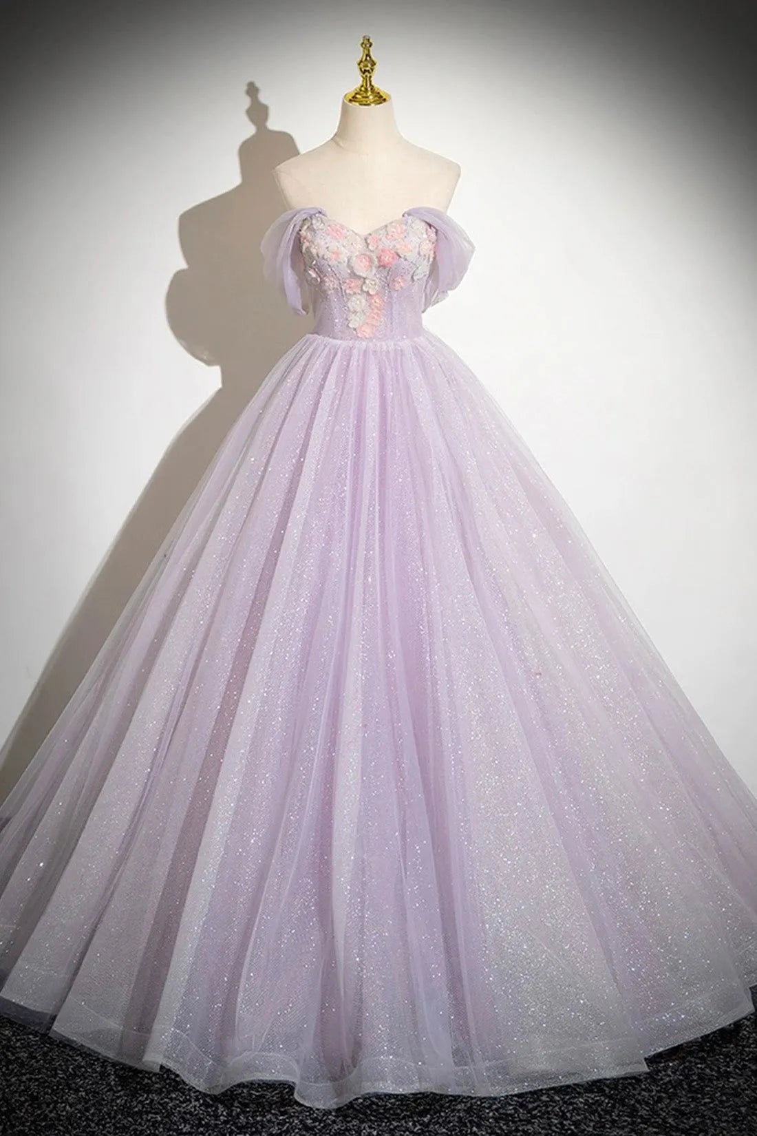 Lilac A-Line Off the Shoulder Strapless Tulle Long with Flowers Lace Up Formal Prom Dresses  ﻿