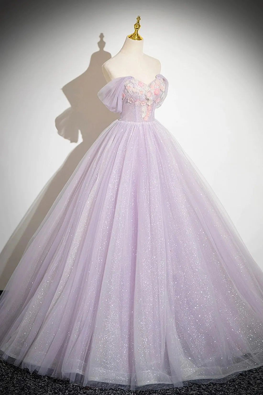 Lilac A-Line Off the Shoulder Strapless Tulle Long with Flowers Lace Up Formal Prom Dresses  ﻿