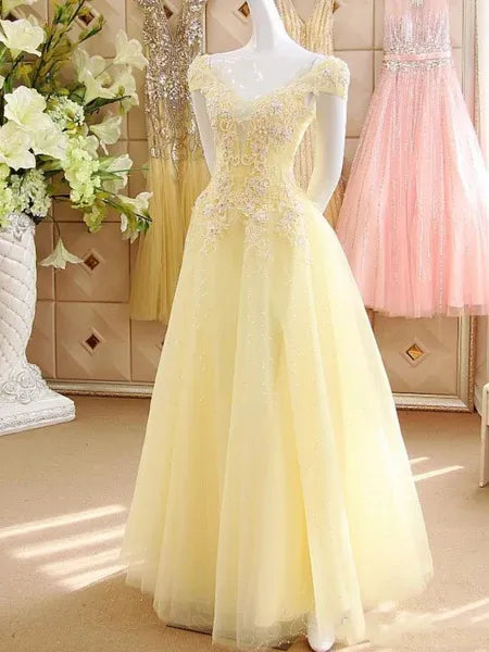 Lovely A-line Off-Shoulder Lace Beaded Applique Yellow Prom Dress For Ladies
