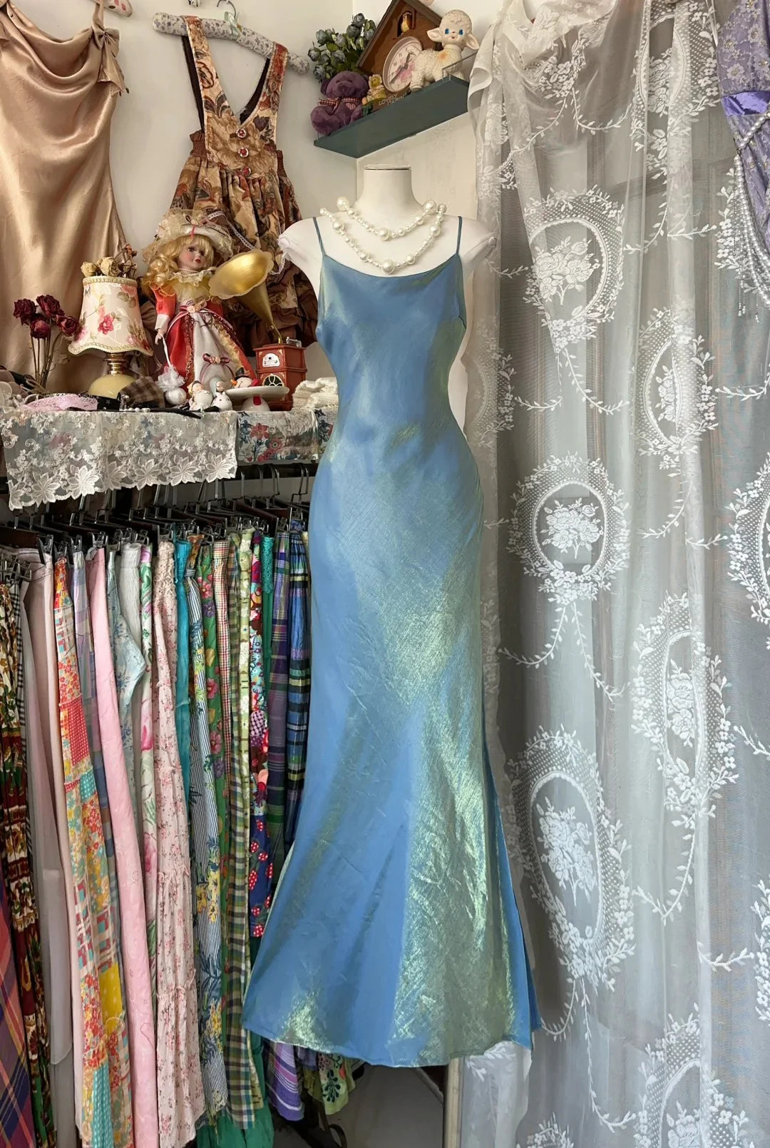 Lustrous Mermaid Spaghetti Strap Iridescent Blue Maxi Prom Dress
