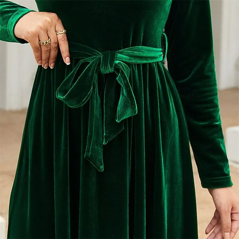 Luxurious A-line Crew Neck Long-sleeve Belted Emerald Green Velvet Maxi Evening Dress for Women Ready to Ship