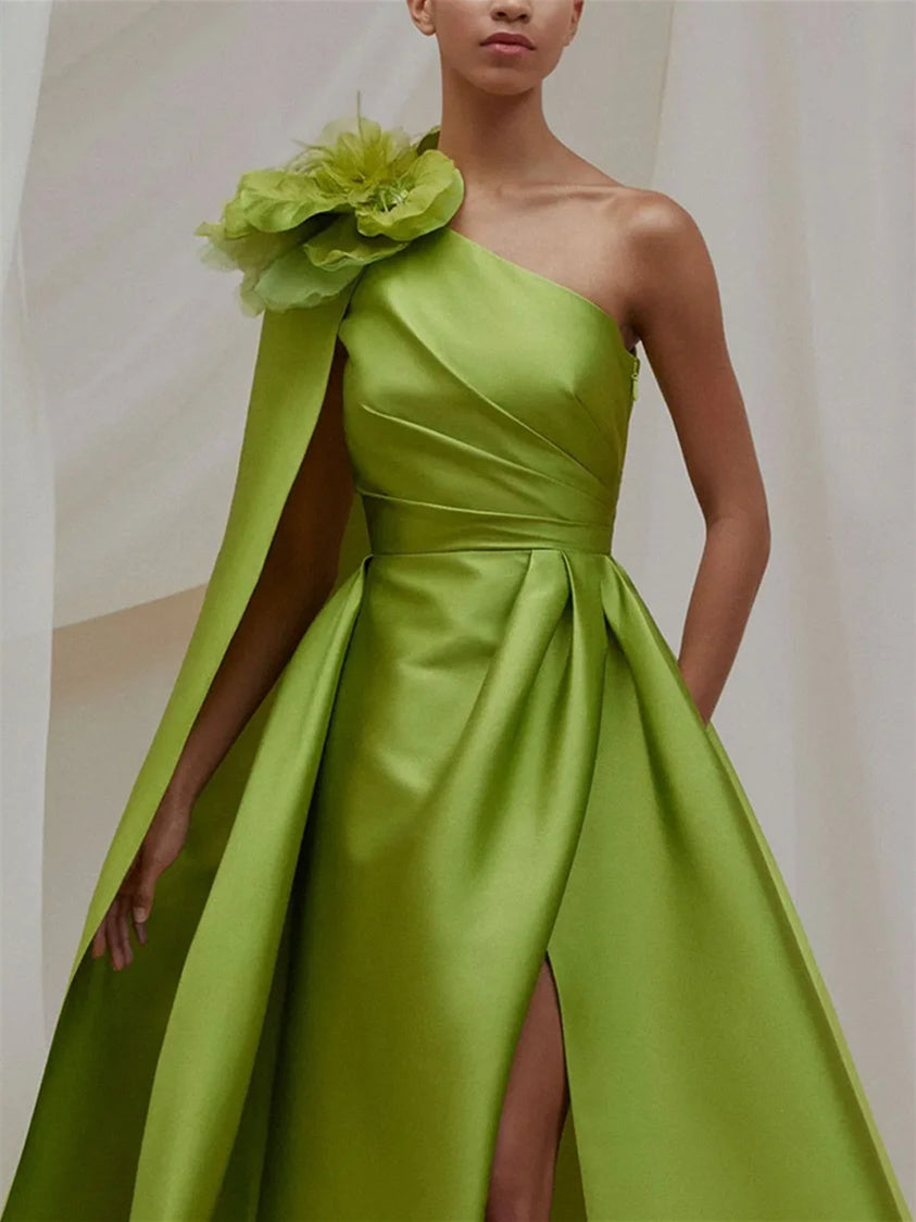 Green A-line version long slit princess one shoulder sweeping evening gown