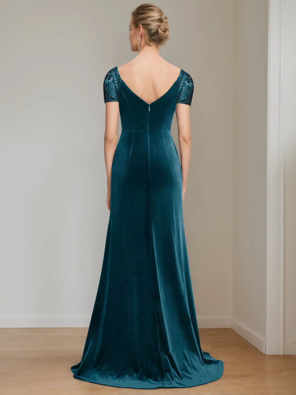 Mermaid V-Neck Short Sleeves Floor-Length Velvet Mother of the Bride Dresses with Ruffles & Appliques
