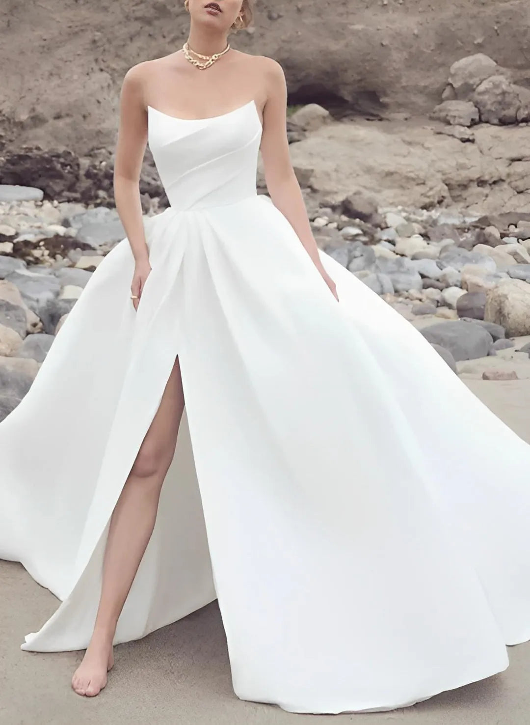 Minimalist Strapless Satin Wedding Dress Clean Lines High Slit
