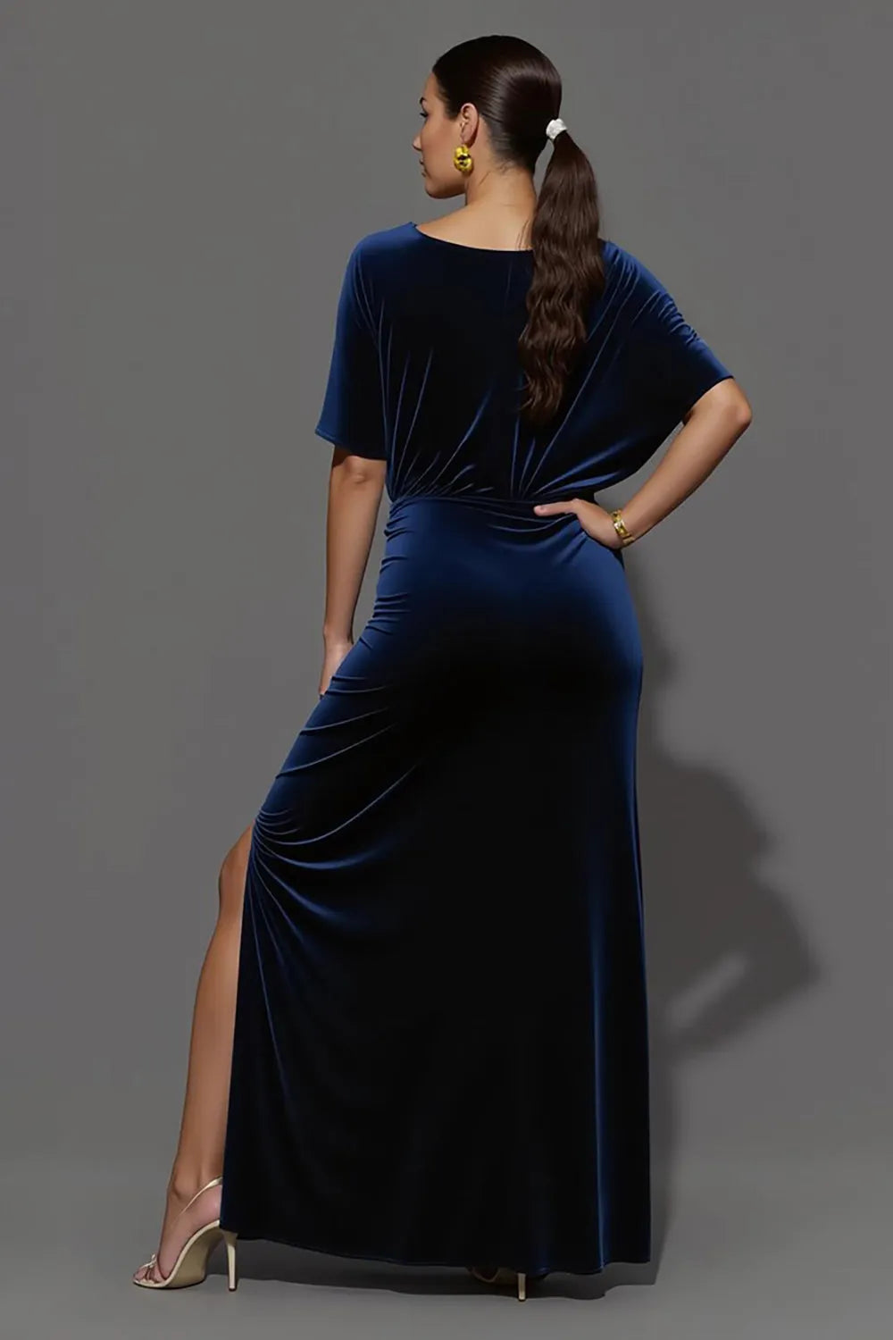 Navy Sheath Velvet Boat Neck Long Ruched Formal Dress with Slit ?