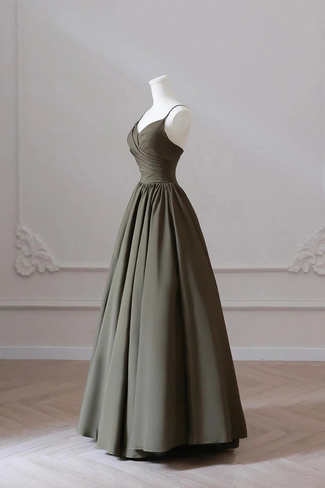 Olive Green Spaghetti Strap Satin Long Prom Dress A-Line V Neck Party Dress