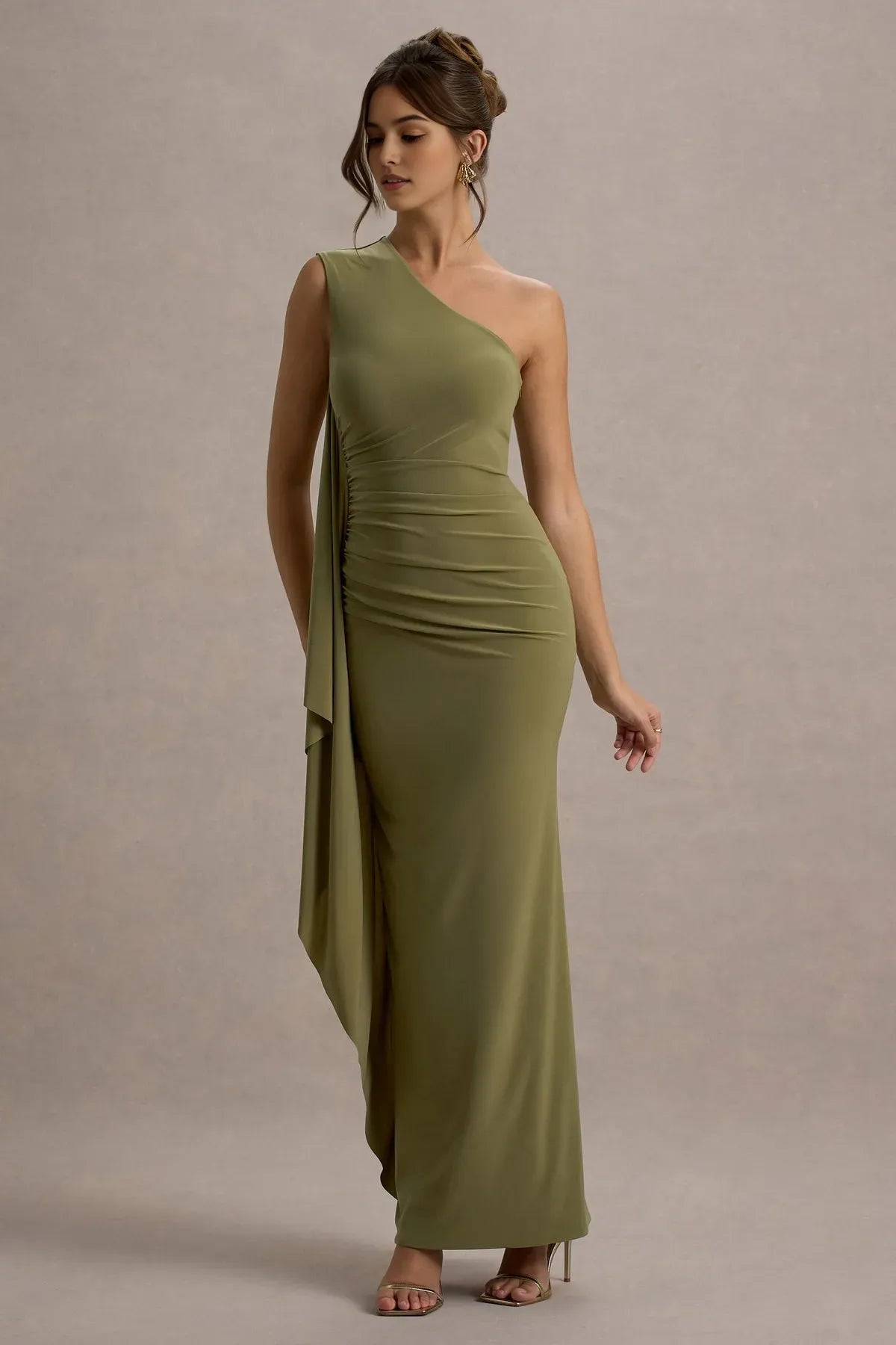One - Shoulder Olive Green Prom Dress with Asymmetric Draped Ruffles  Ruched Waist Elegant Floor - Length Bodycon Gown for Formal Events