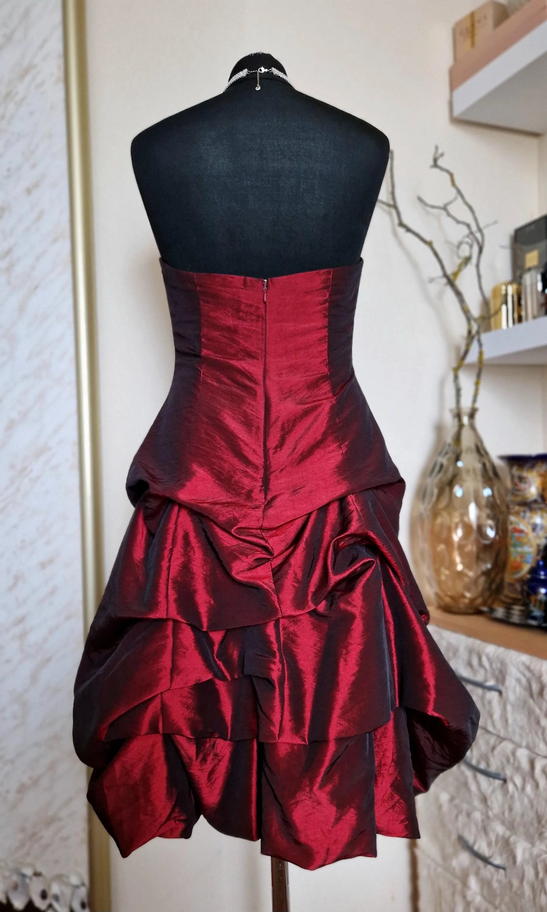 Pretty A-Line Strapless Beaded Bow Taffeta Burgundy Short Homecoming Dress