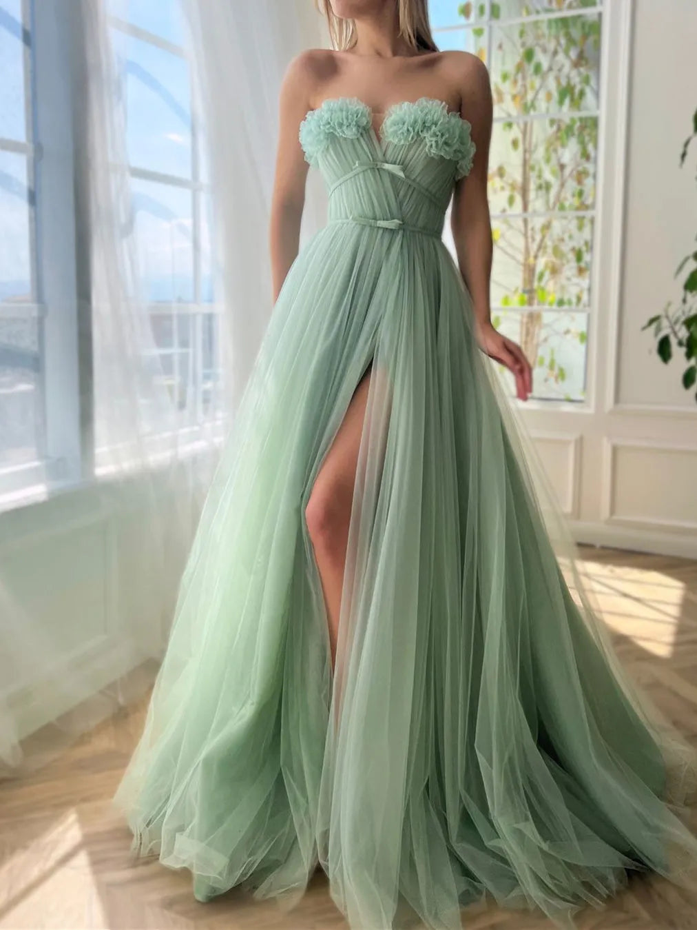 Princess Sweetheart Strapless Floor-Length Prom Dress with Slit