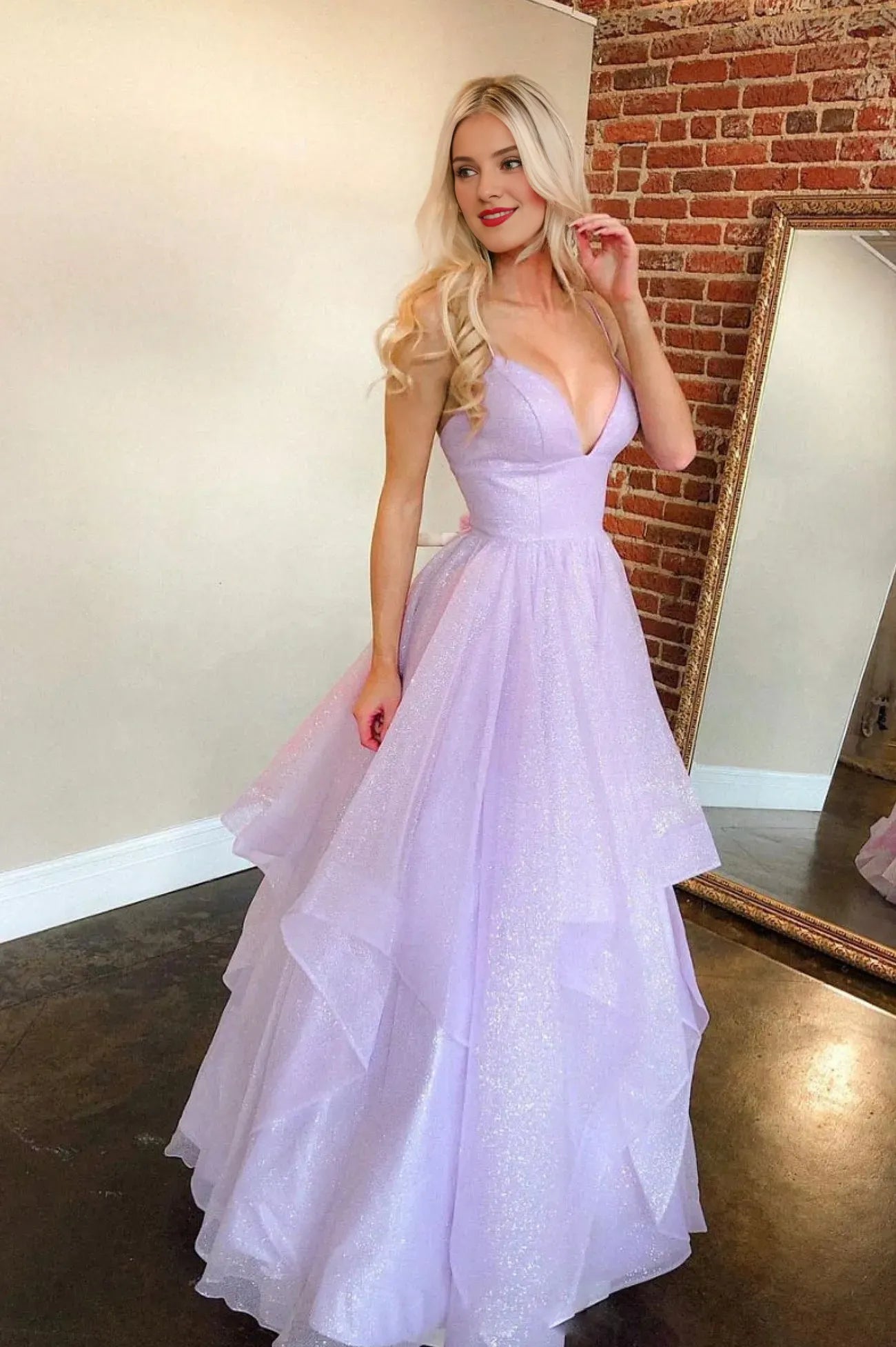Purple Tulle Long A-Line Prom Dress V-Neck Spaghetti Straps Evening Dress