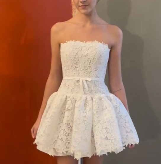 Elegant lace wedding dress for women pleated white dress