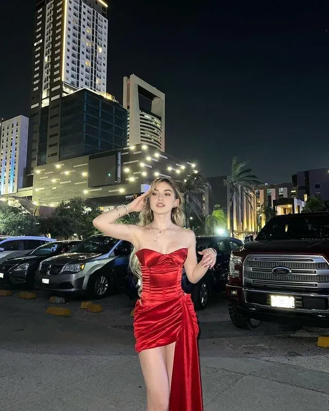 Red Mermaid Strapless Satin Pleated Short Homecoming Dress 19th Birthday Outfits