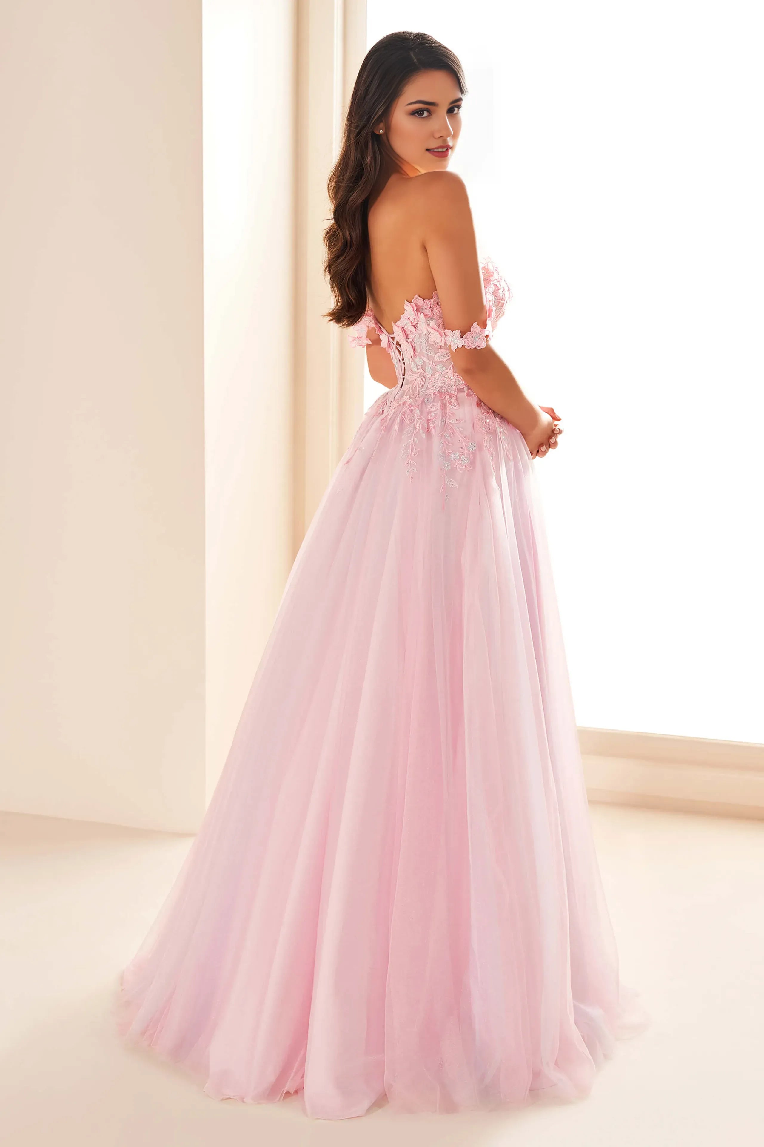 Romantic A-Line Sweetheart  Neckline Off-Shoulder Lace-Up Back Floor-Length Tulle Slit Prom Dress with Appliques
