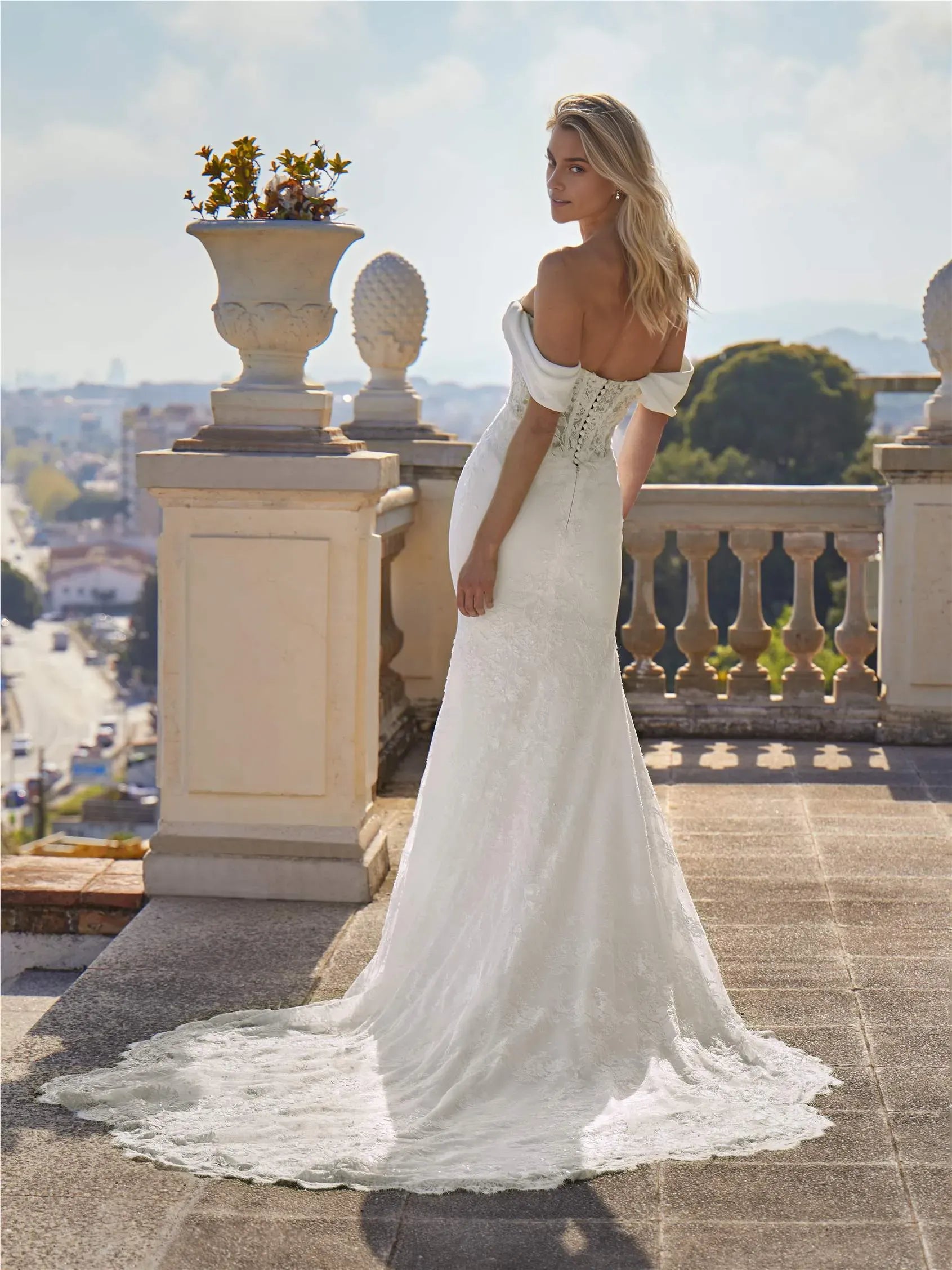 Romantic Mermaid Off the Shoulder Sleeveless Lace-Embroidered Lace-Up Sweep/Brush Train Wedding Dress