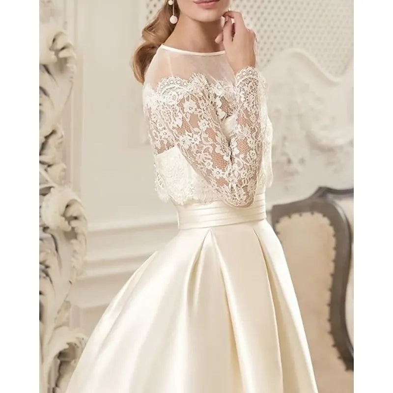 Vintage Ball-Gown Illusion Neck Long Sleeve Lace Appliqu¨¦ Ivory Floor-Length Prom Dress With Pocket