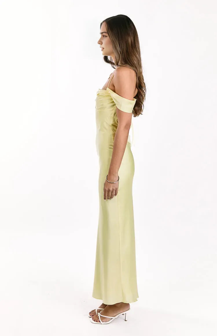 Romantic Pale Yellow Satin Prom Dress Off Shoulder Spaghetti Straps Cowl Neck Flowy Maxi Design for a Sweet Appeal