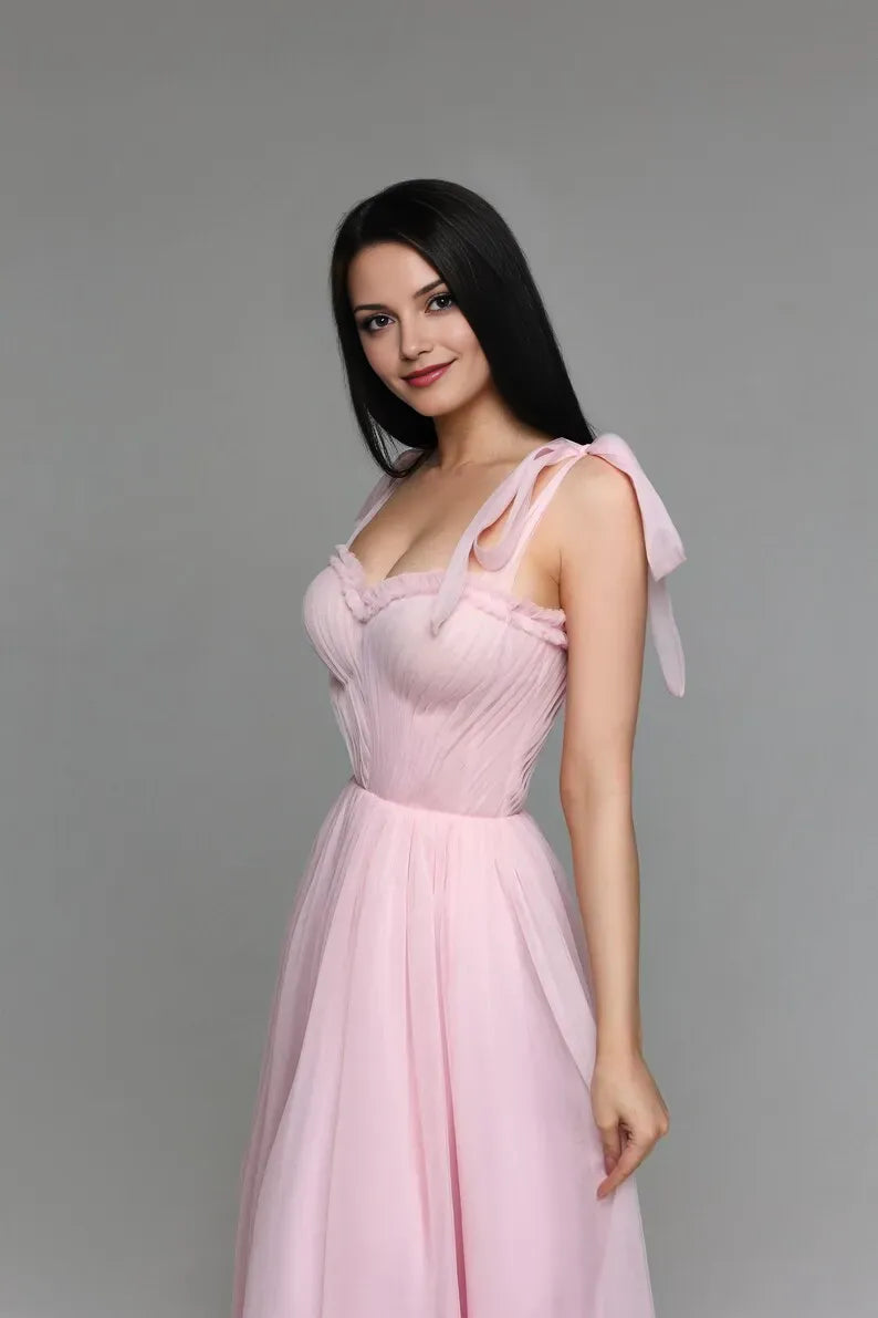 Romantic Pink A-Line Sweetheart Neck Bow Shoulder Strap Lace-Up Tulle Floor-Length Prom Dress ﻿