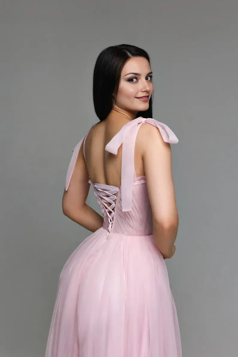 Romantic Pink A-Line Sweetheart Neck Bow Shoulder Strap Lace-Up Tulle Floor-Length Prom Dress ﻿