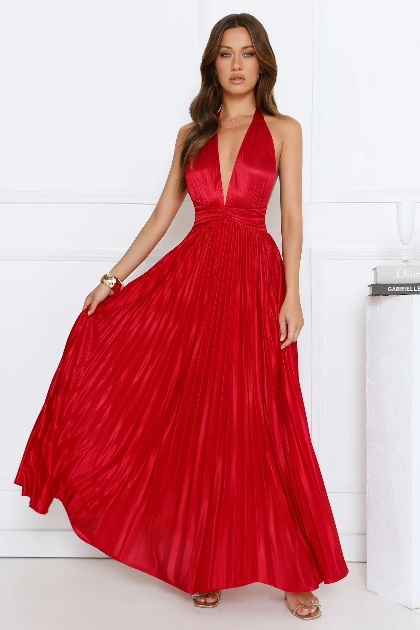 Romantic Red A-Line Halter Neck Sleeveless Deep V-Back Floor-Length Pleated Satin Prom Dresses