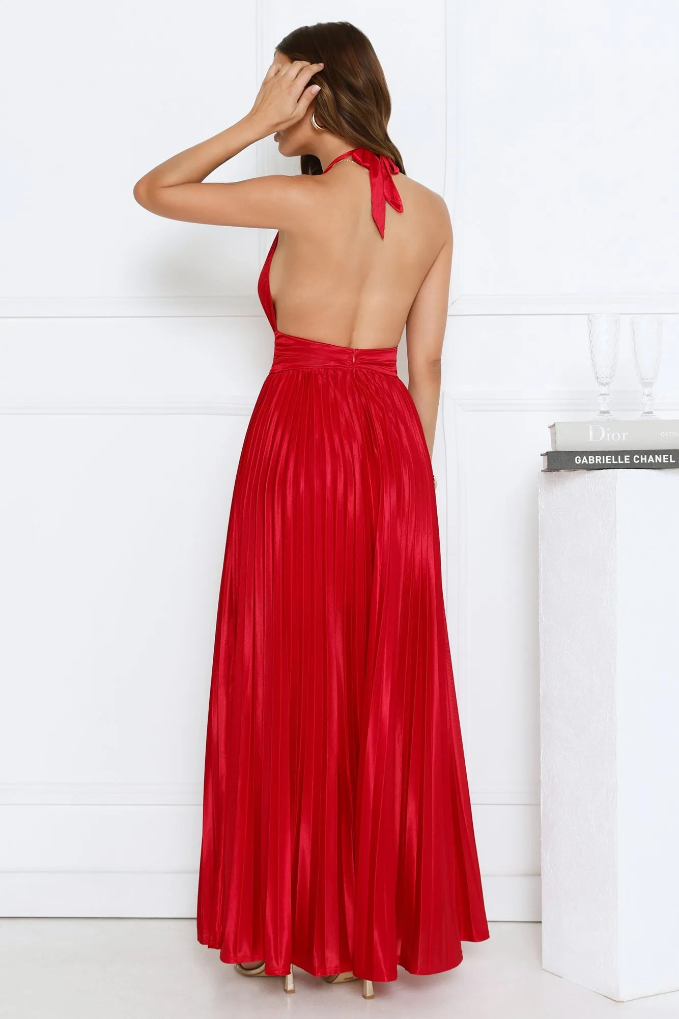 Romantic Red A-Line Halter Neck Sleeveless Deep V-Back Floor-Length Pleated Satin Prom Dresses
