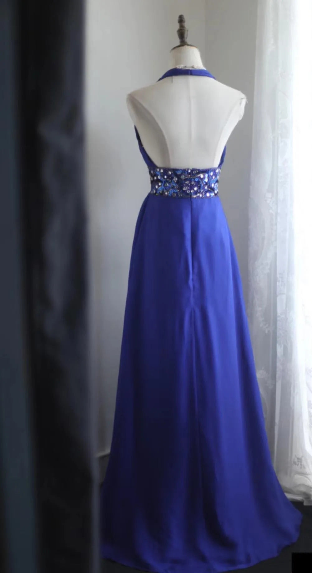 Royal Blue A-Line Halter Chiffon Satin Long Prom Dress V-neck Beaded Birthday Party Dress