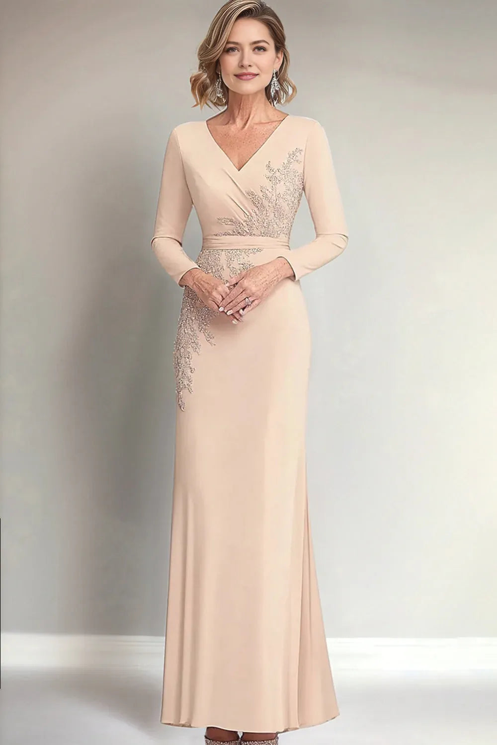 Sheath V-neck Long Sleeves Mother of the Bride Dress with Appliques