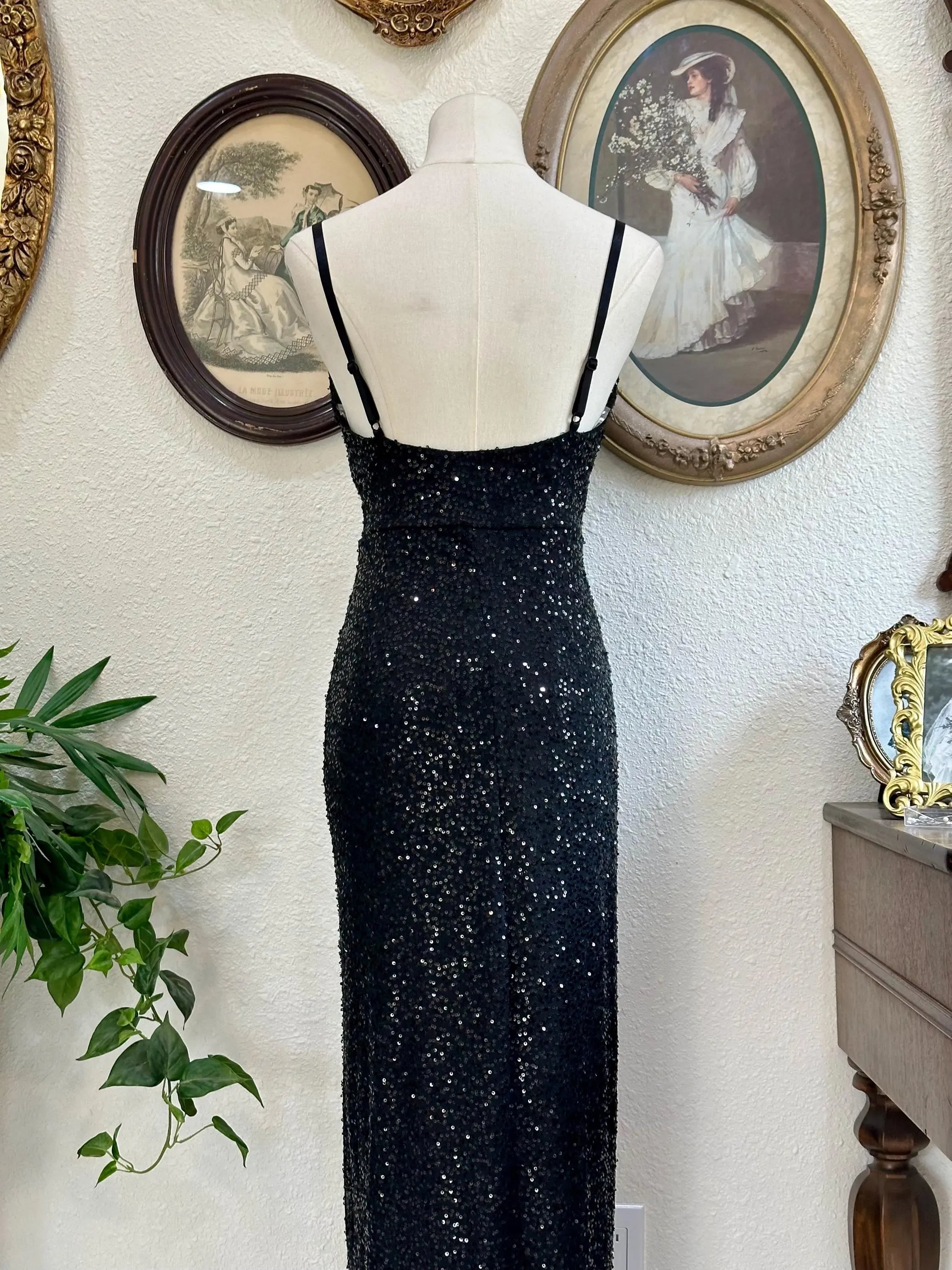 Shiny Mermaid Spaghetti-Strap Sequin Black Long Evening Dress With Slit Buy