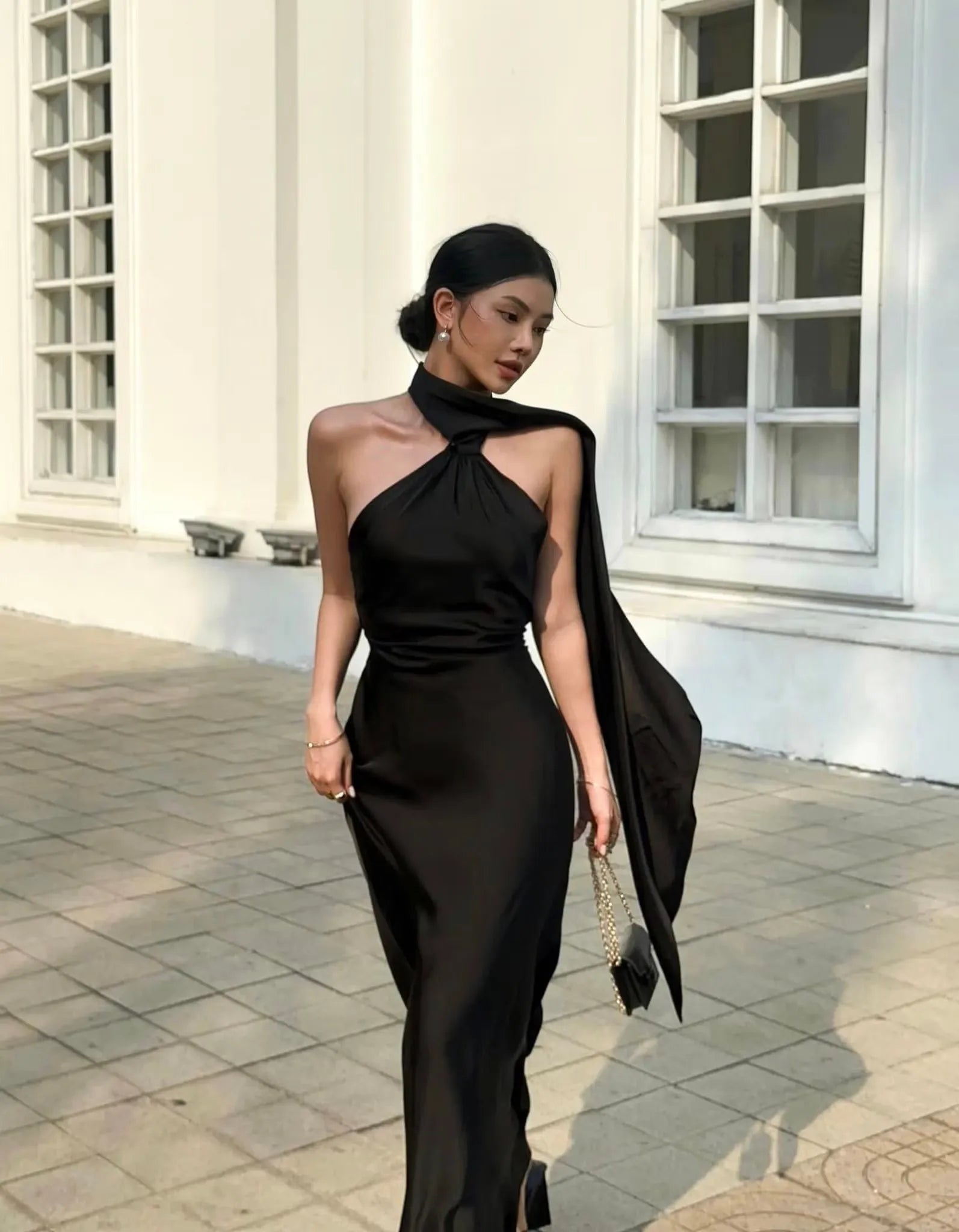 Sleek Halter Neck Sleeveless Backless Black Floor-Length Prom Dress For Women Hot Sale